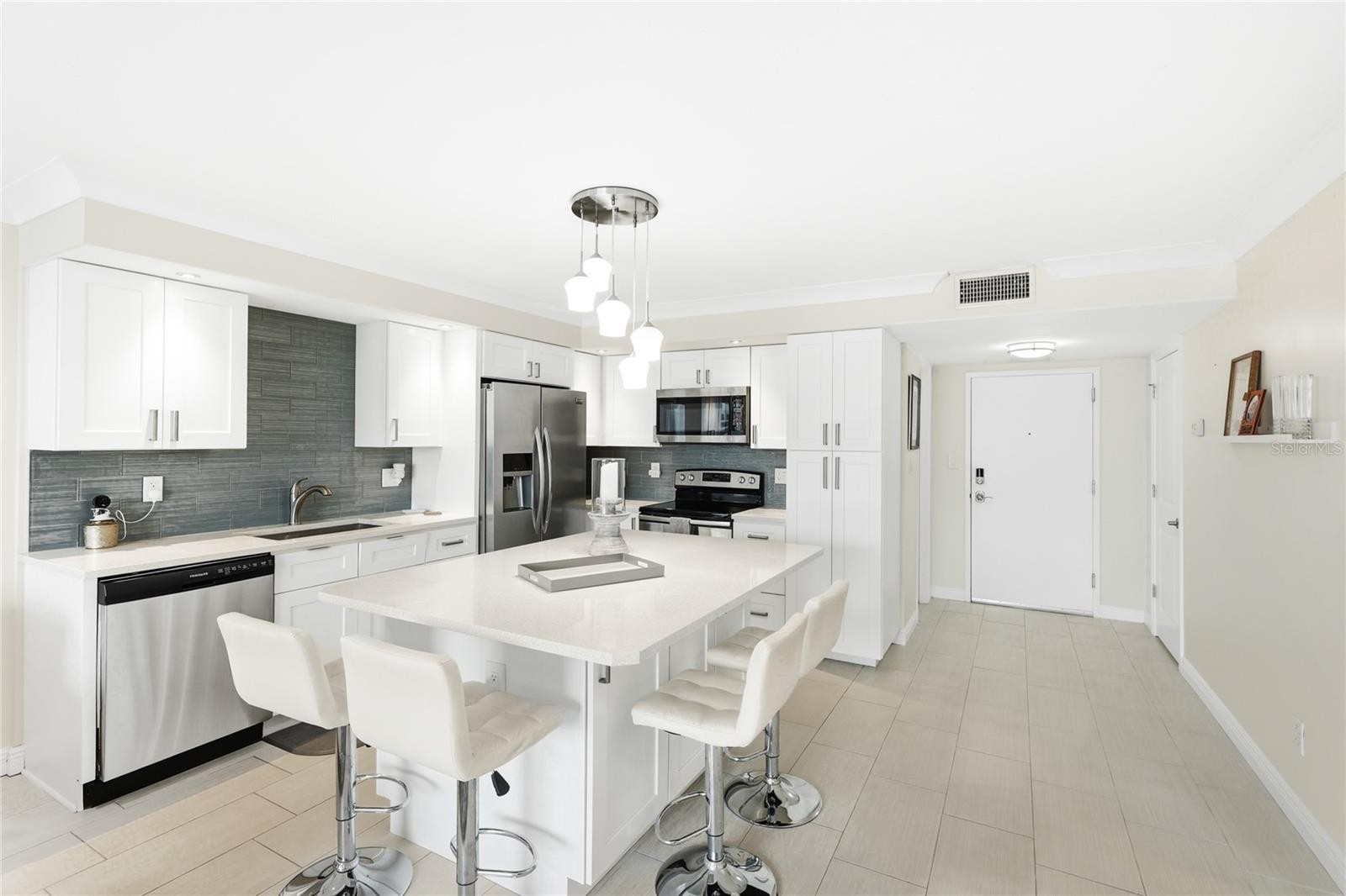 101 S GULFSTREAM AVE #14D