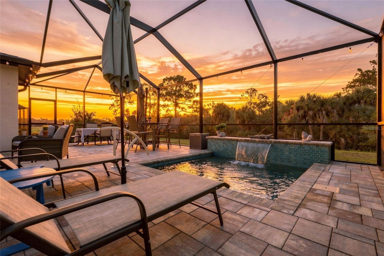 152 LAZY SHORE DR