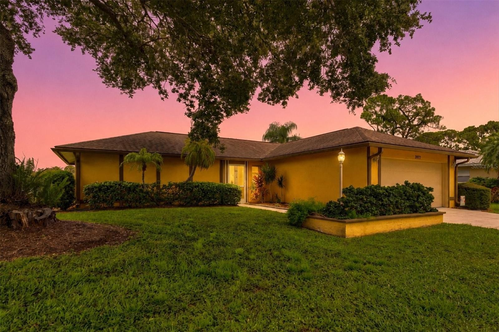 3977 LEMONWOOD DR