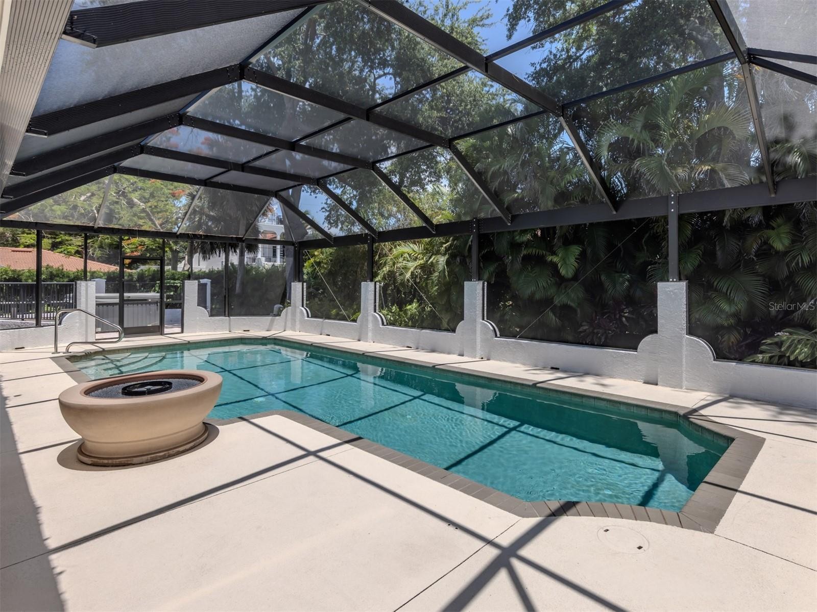 628 GRANADA AVE