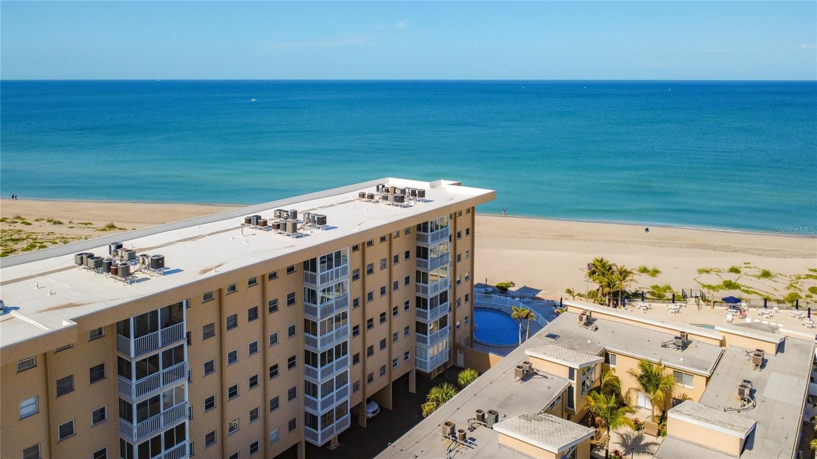 1255 TARPON CENTER DR #510