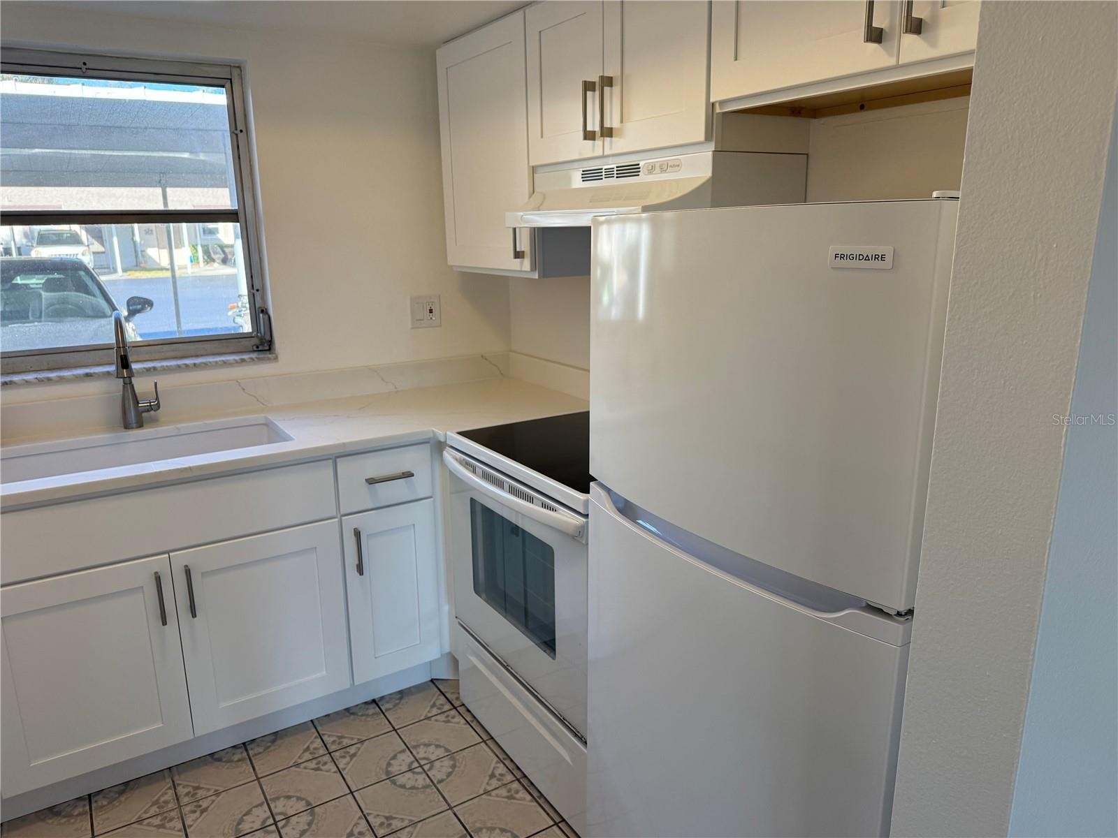 2826 SWIFTON DR #114