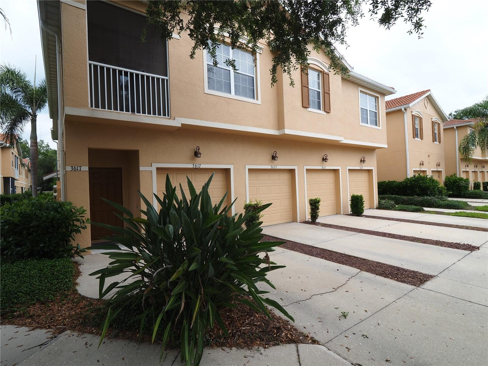 3617 PARKRIDGE CIR #11-202