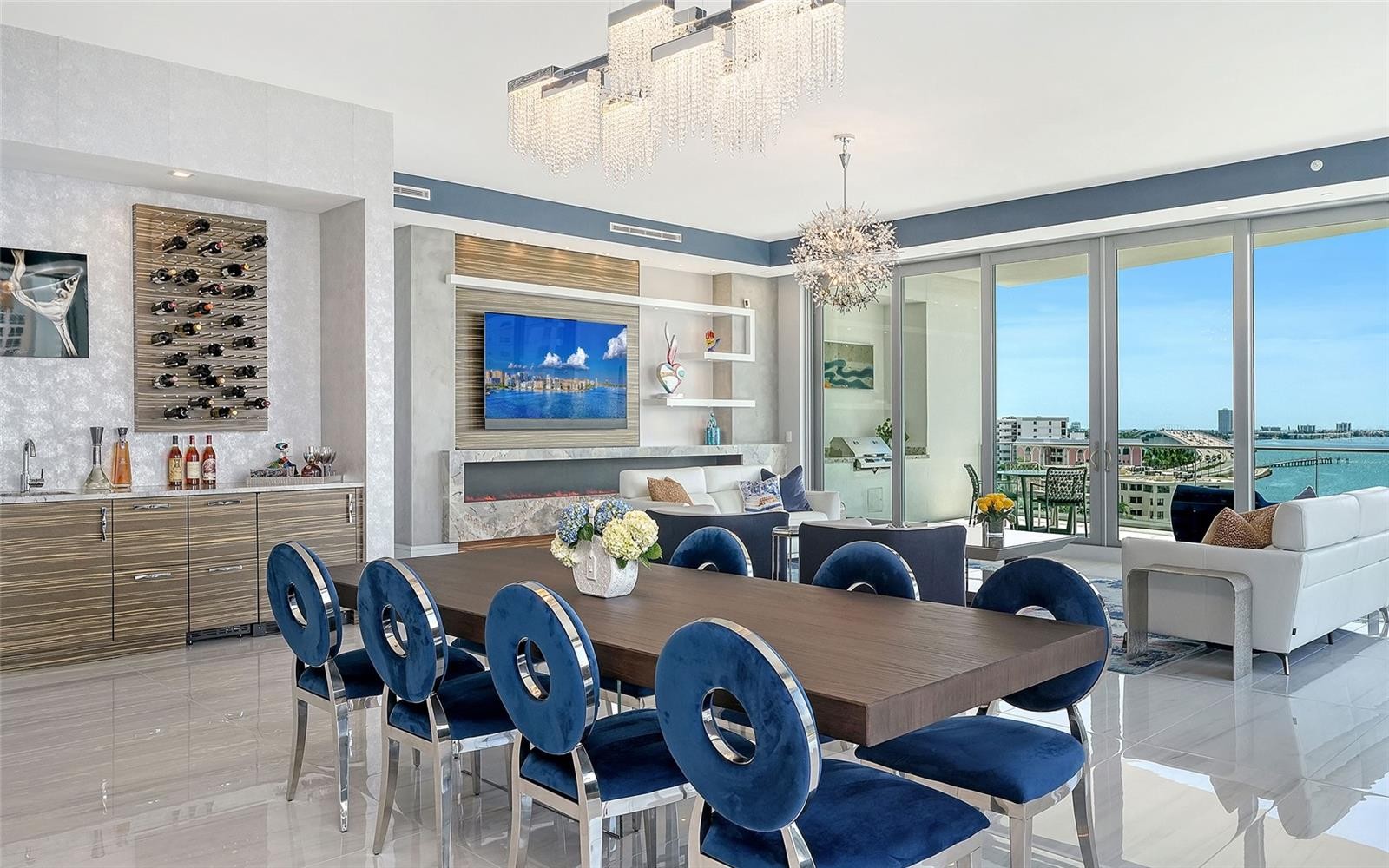 401 QUAY #805