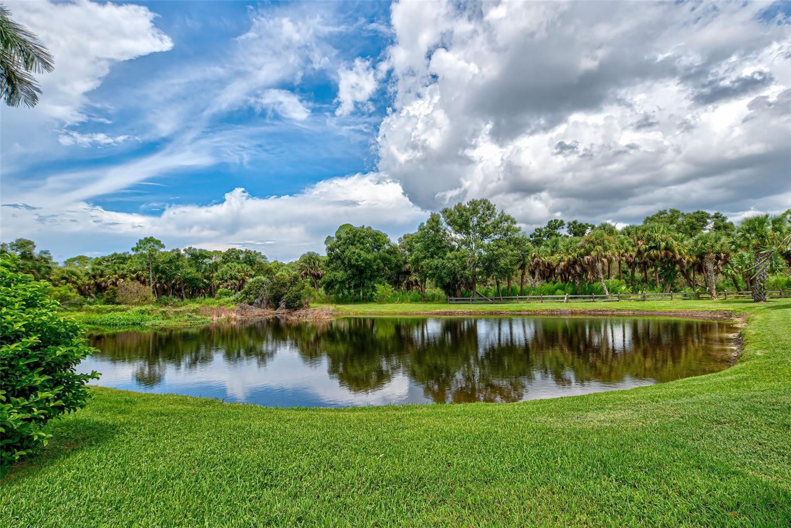 7333 FEATHERSTONE BLVD