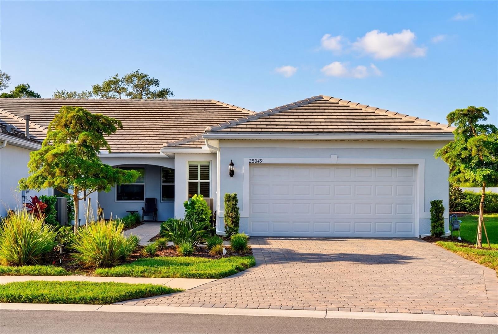 25049 PEARL LAKE CIR