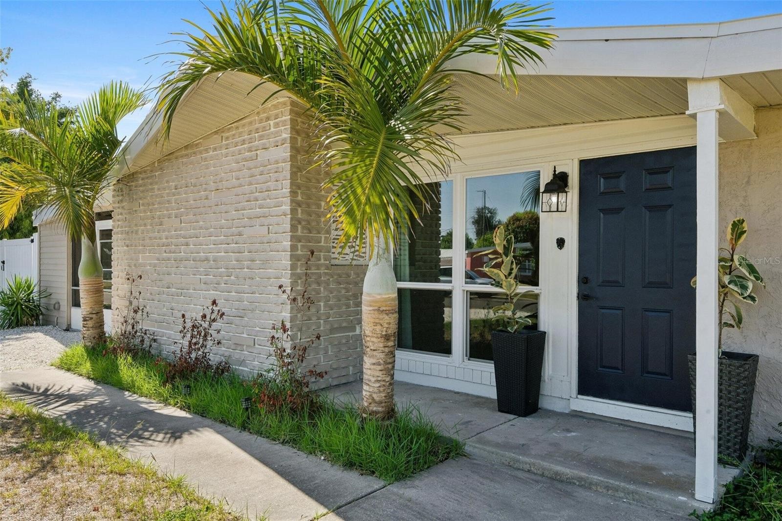 2416 EMORY AVE
