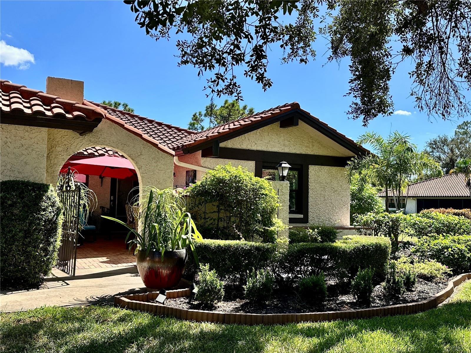 5455 GOLF POINTE DR #5455