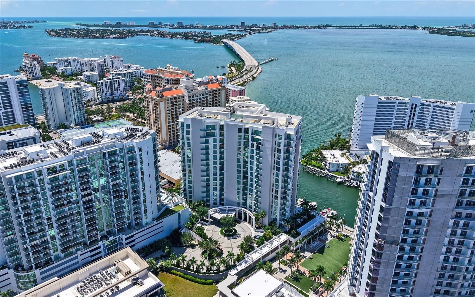 401 QUAY #805