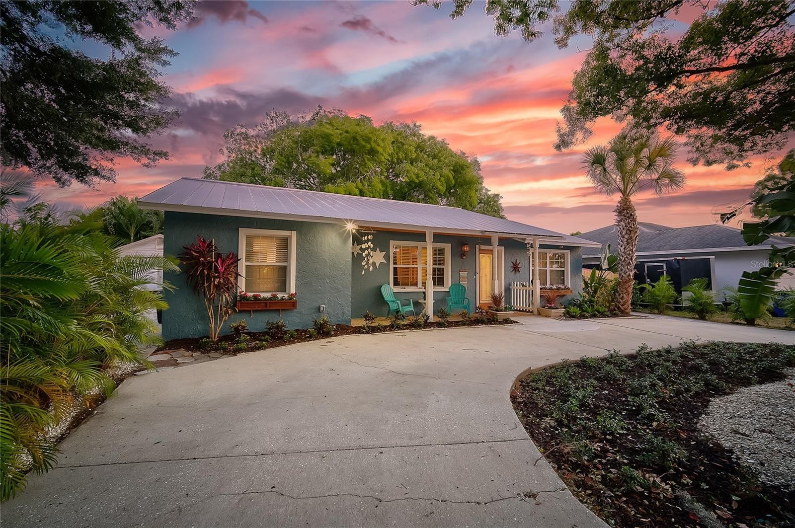 426 EAGLES NEST LN