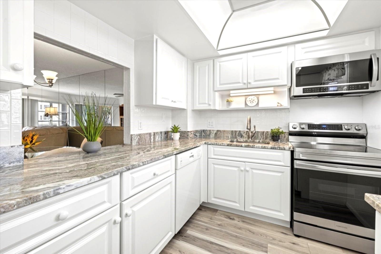 1300 N PORTOFINO DR #S206