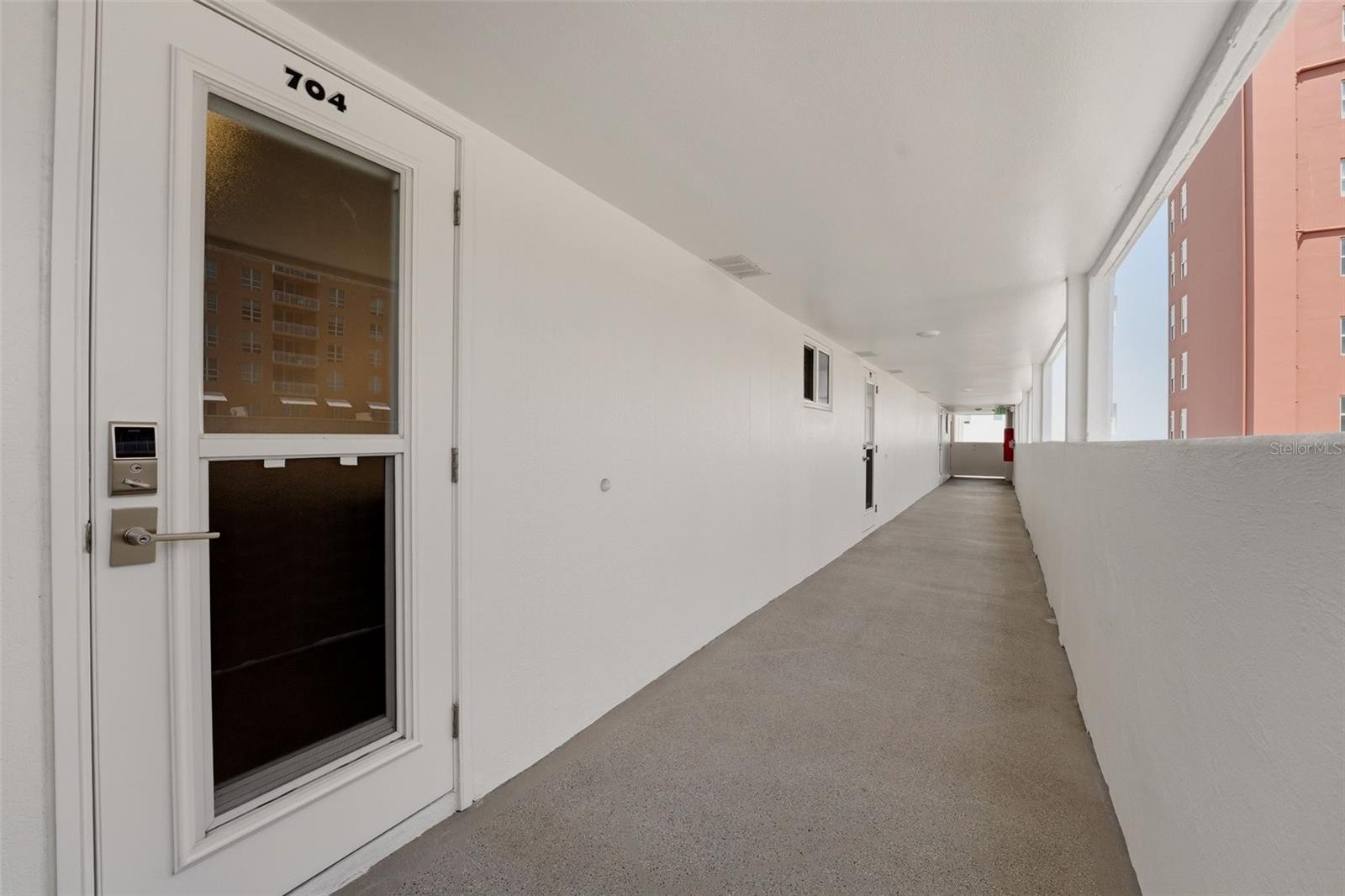33 S GULFSTREAM AVE #704