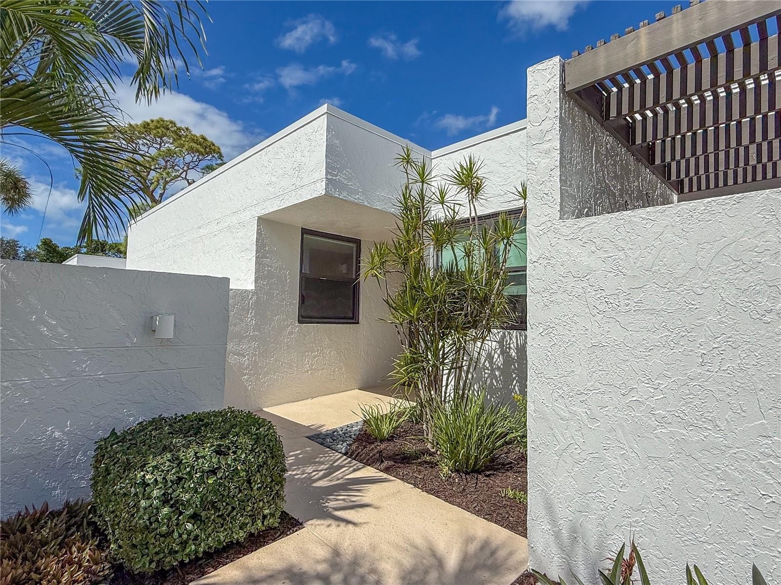 609 BAYPORT WAY #609