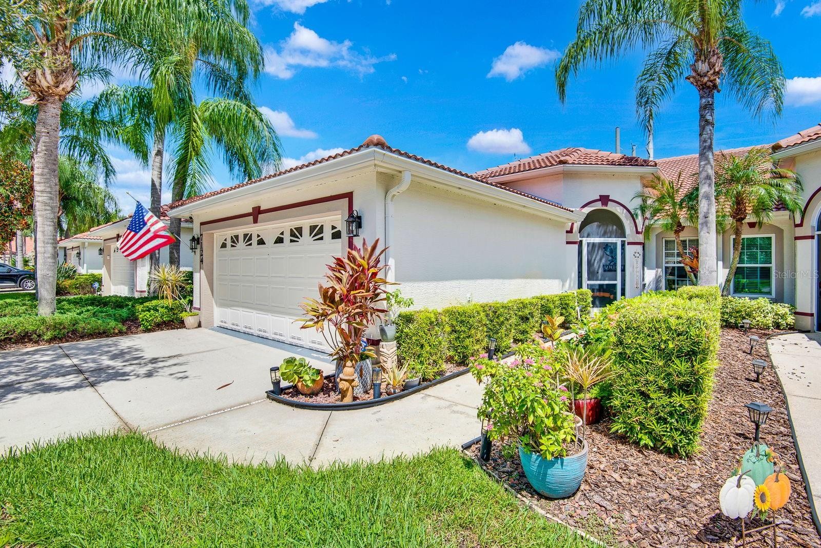 7124 MELROSE PL