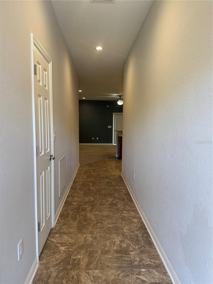 4656 VIGNETTE