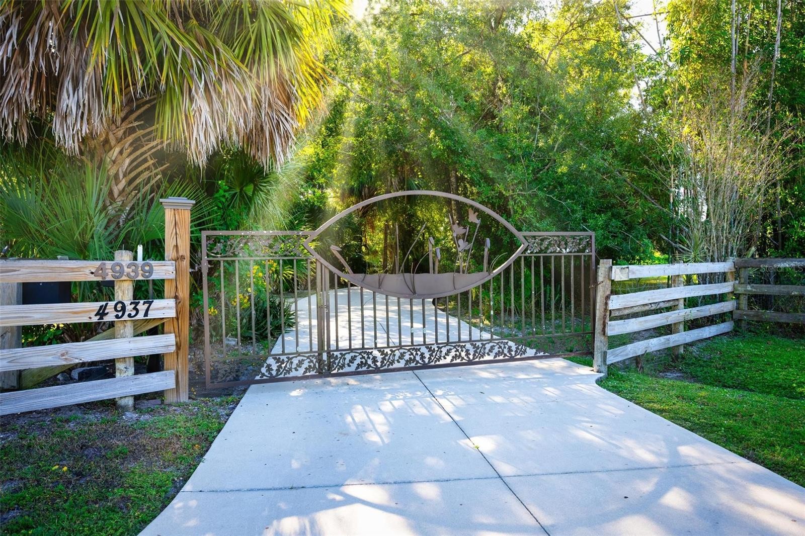 4939 MYAKKA VALLEY TRL