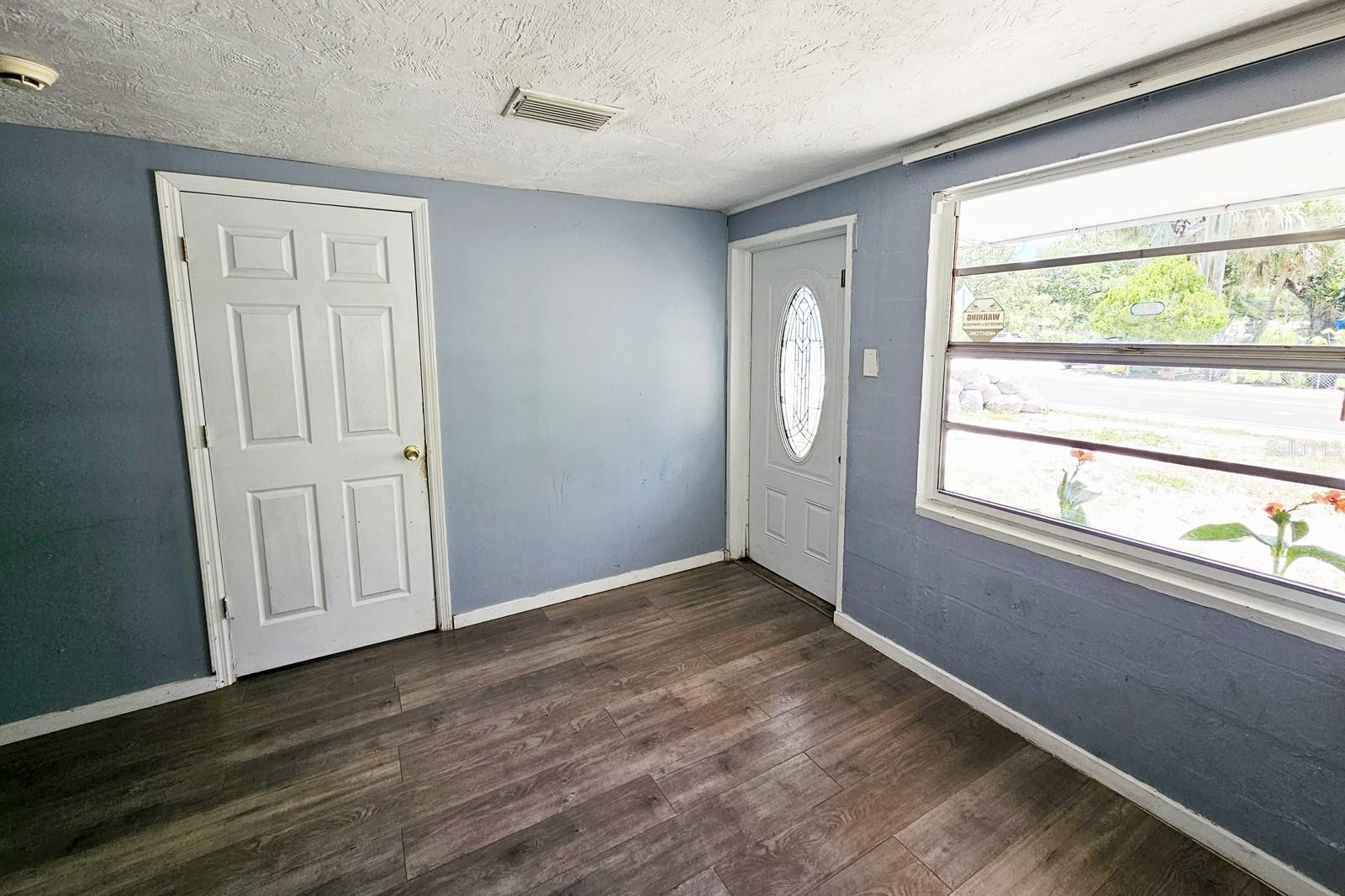 1205 2ND AVE W