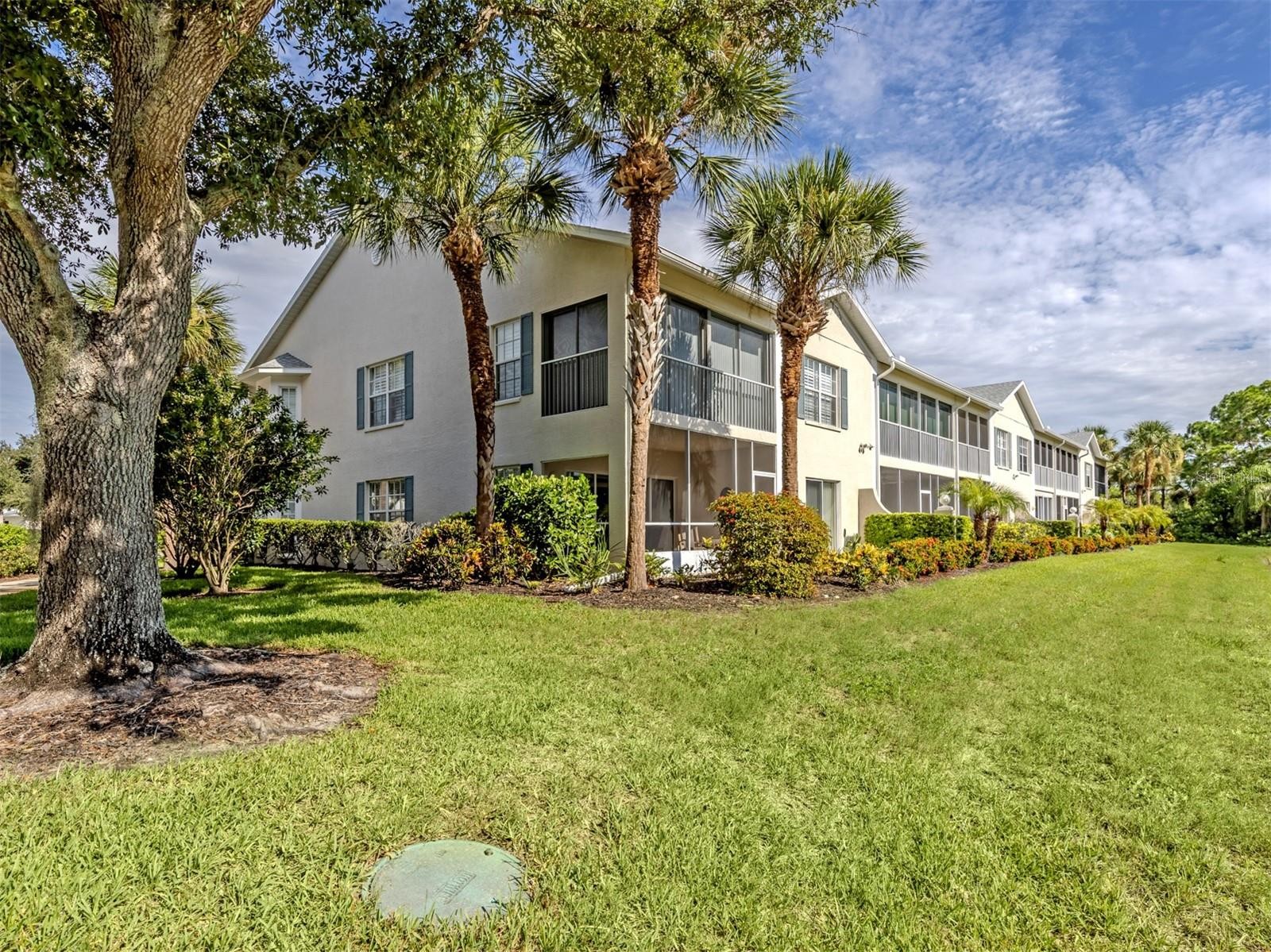 872 SARANAC LAKE DR #106