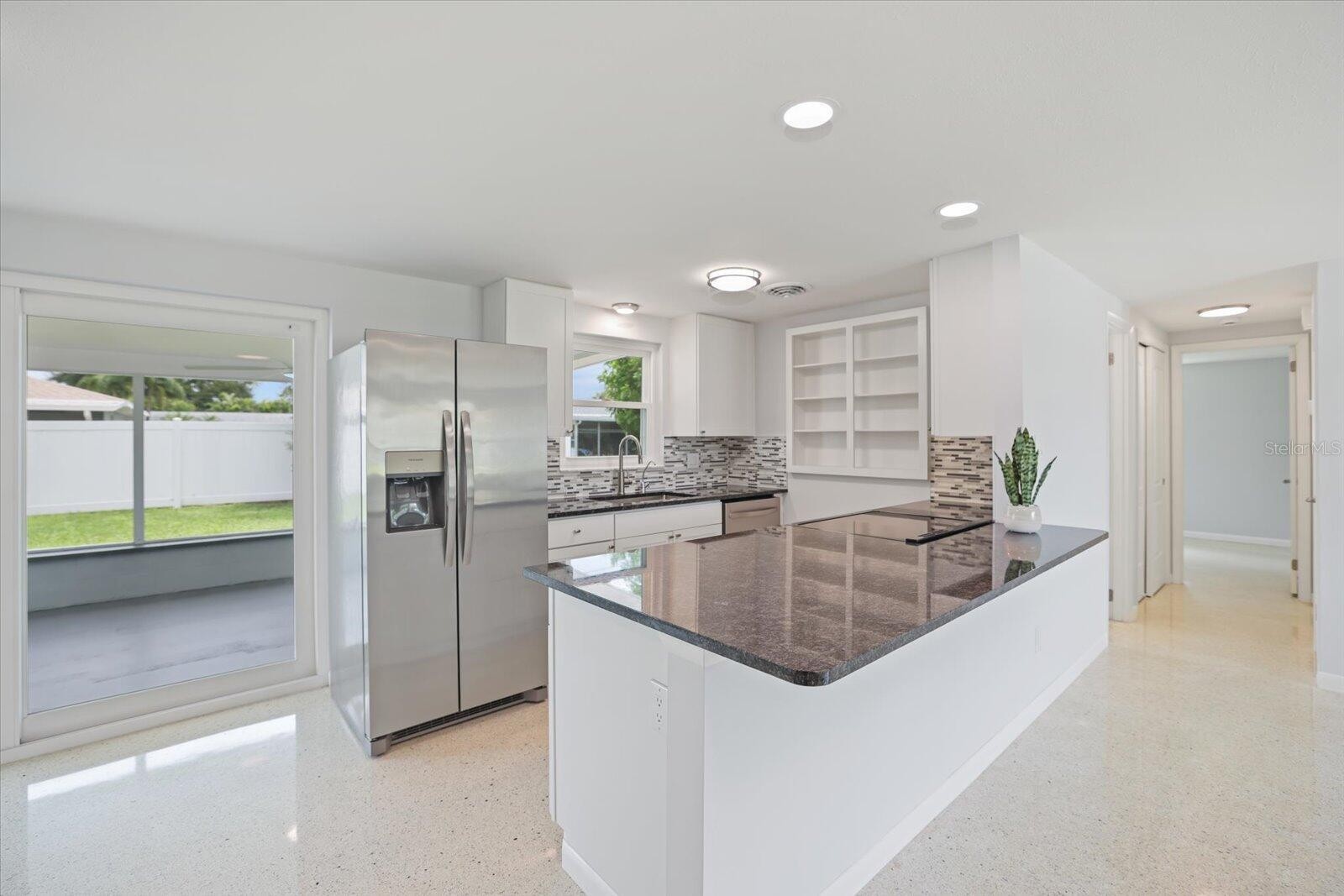 3485 ROSLYN RD