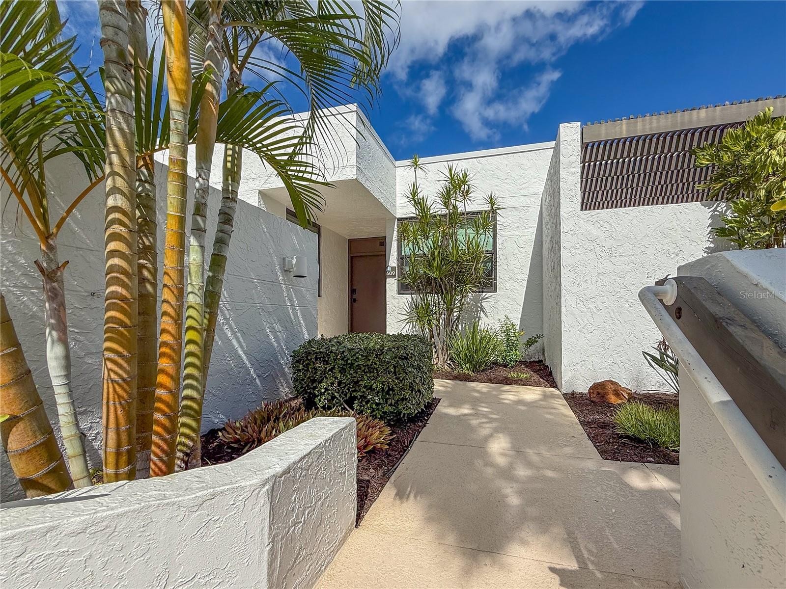 609 BAYPORT WAY #609