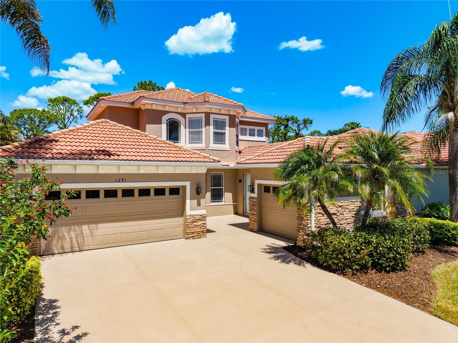 1291 CREEK NINE DR
