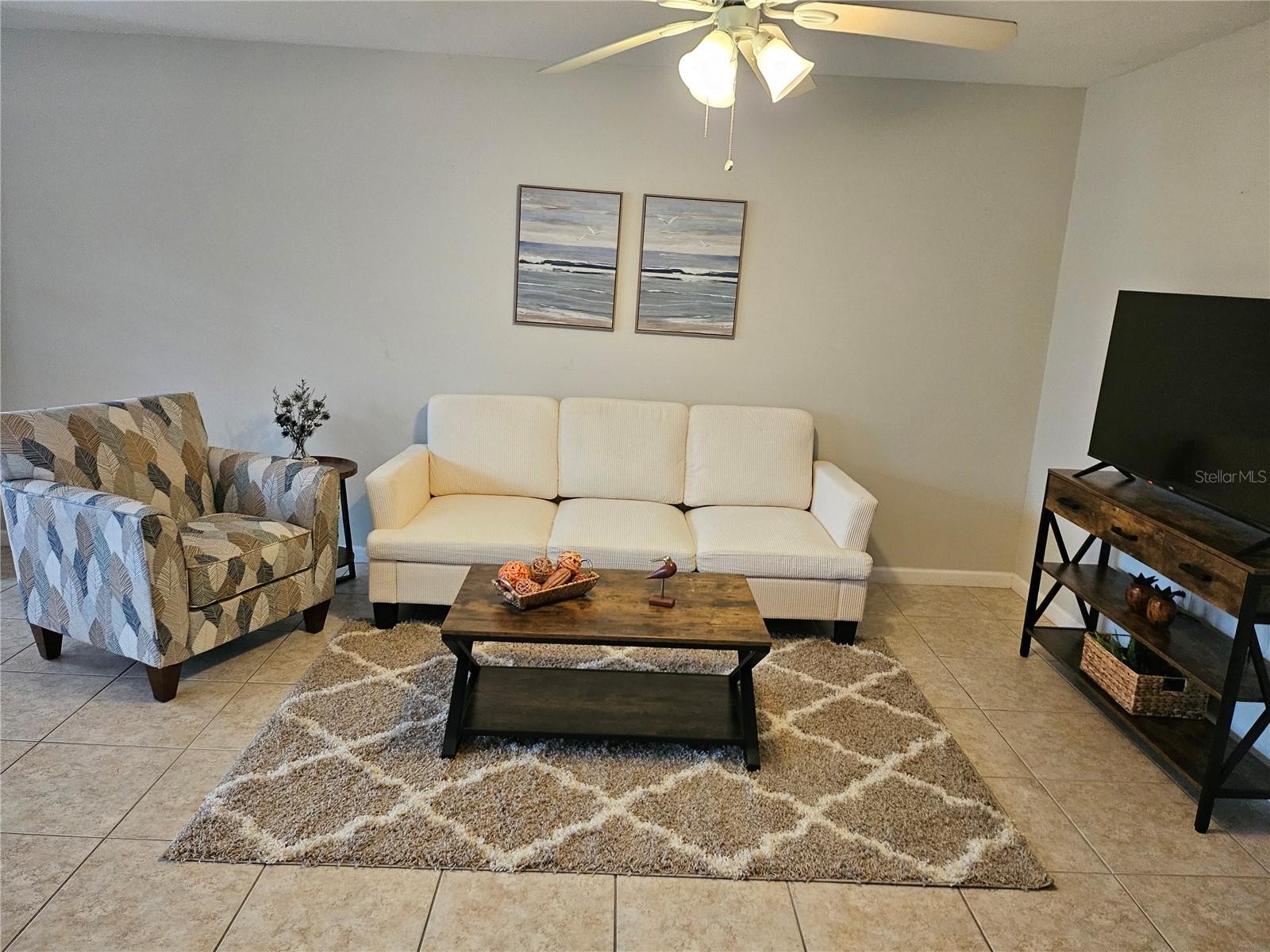 220 PARK BLVD N #202