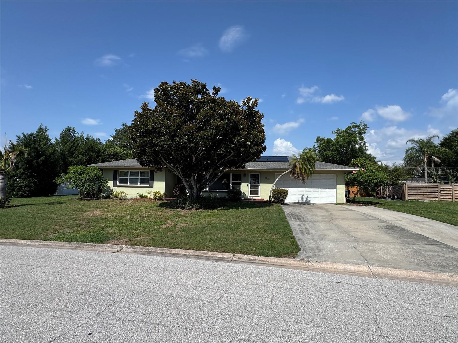 2323 ALPINE AVE