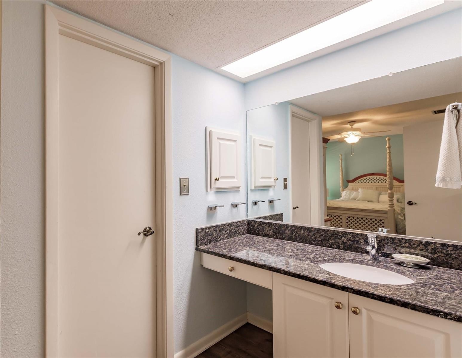 6061 E PEPPERTREE WAY #116