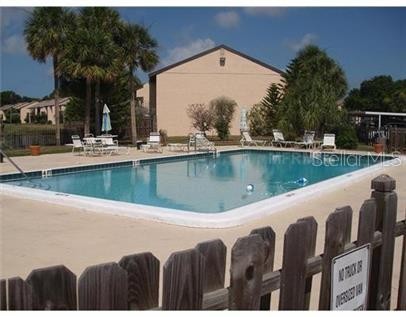 2621 PINE LAKE TER #D