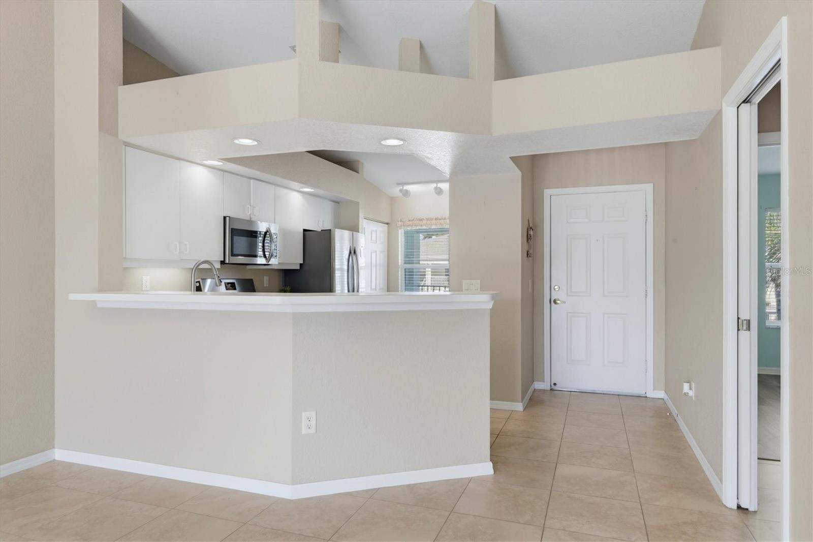 5725 GREENWOOD AVE #8203