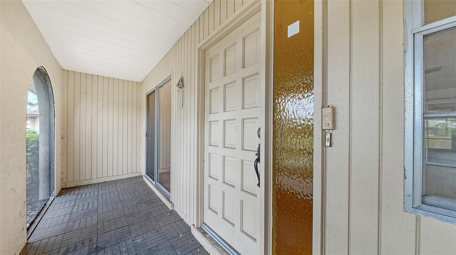 515 ROUSSEAU DR