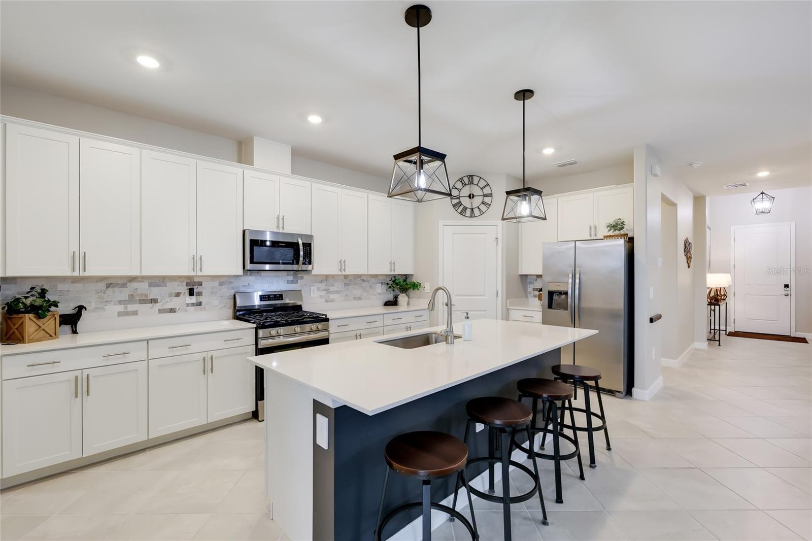 15041 SERENE SHORES LOOP