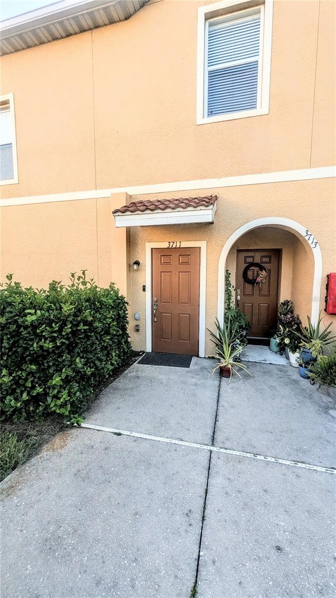 3711 PARKRIDGE CIR #6-201