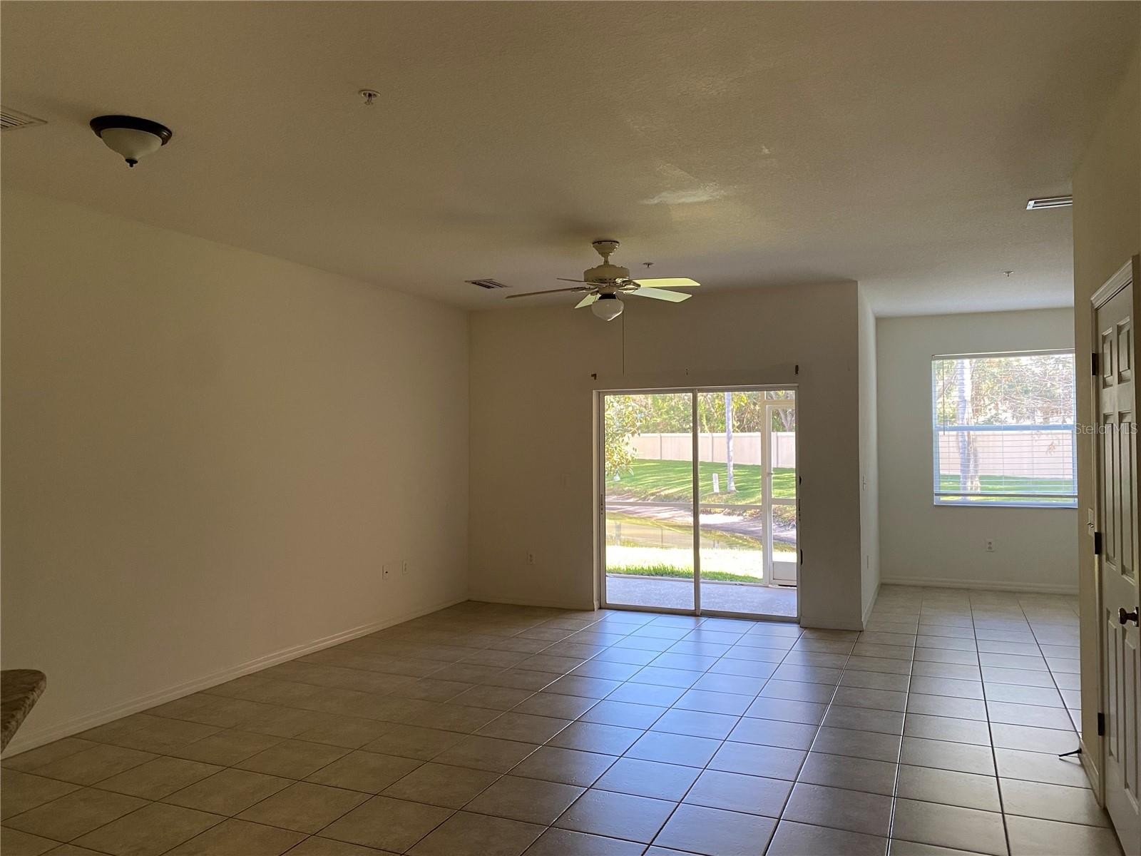 3721 PARKRIDGE CIR #6-104