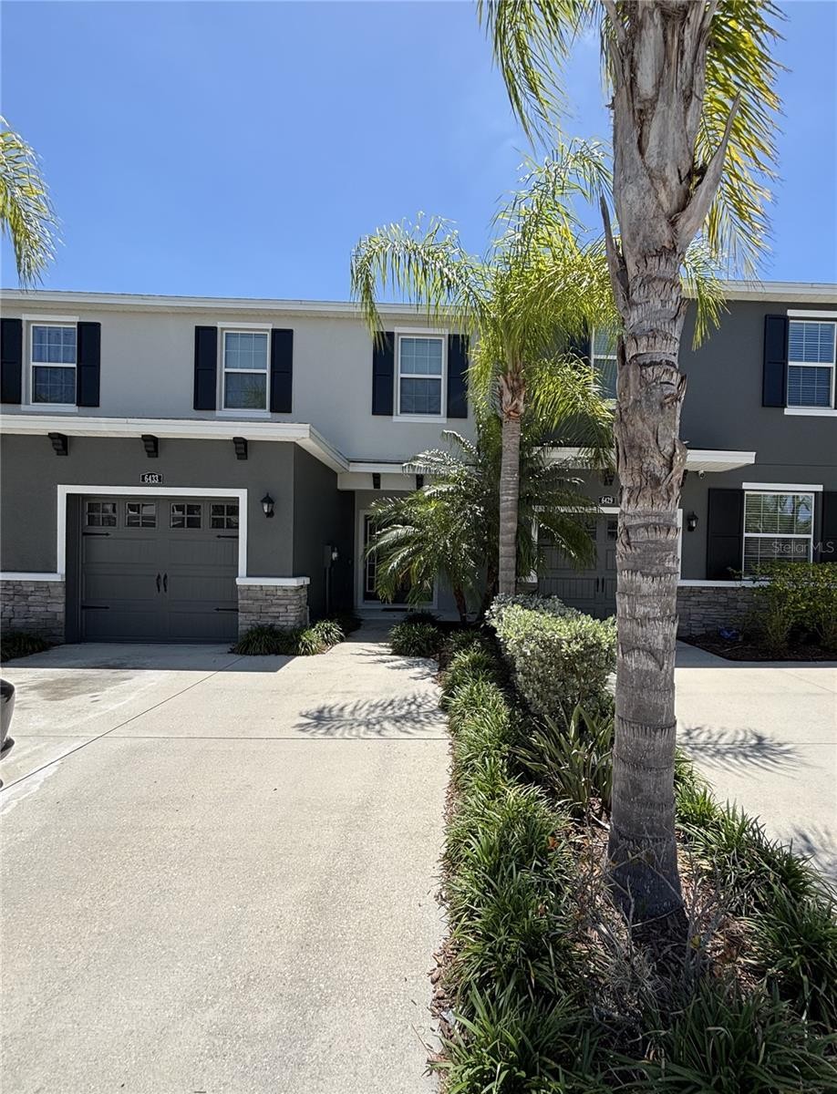 6433 BAYTOWN DR
