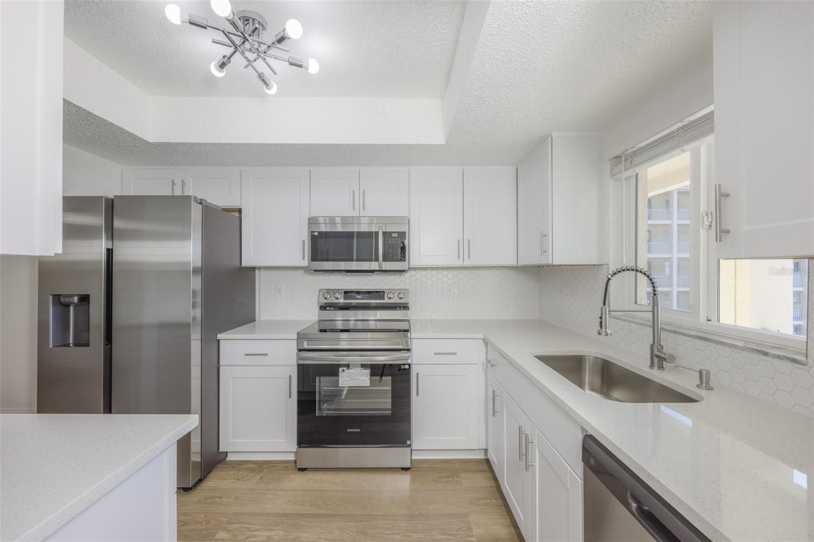 3656 LAKE BAYSHORE DR #319