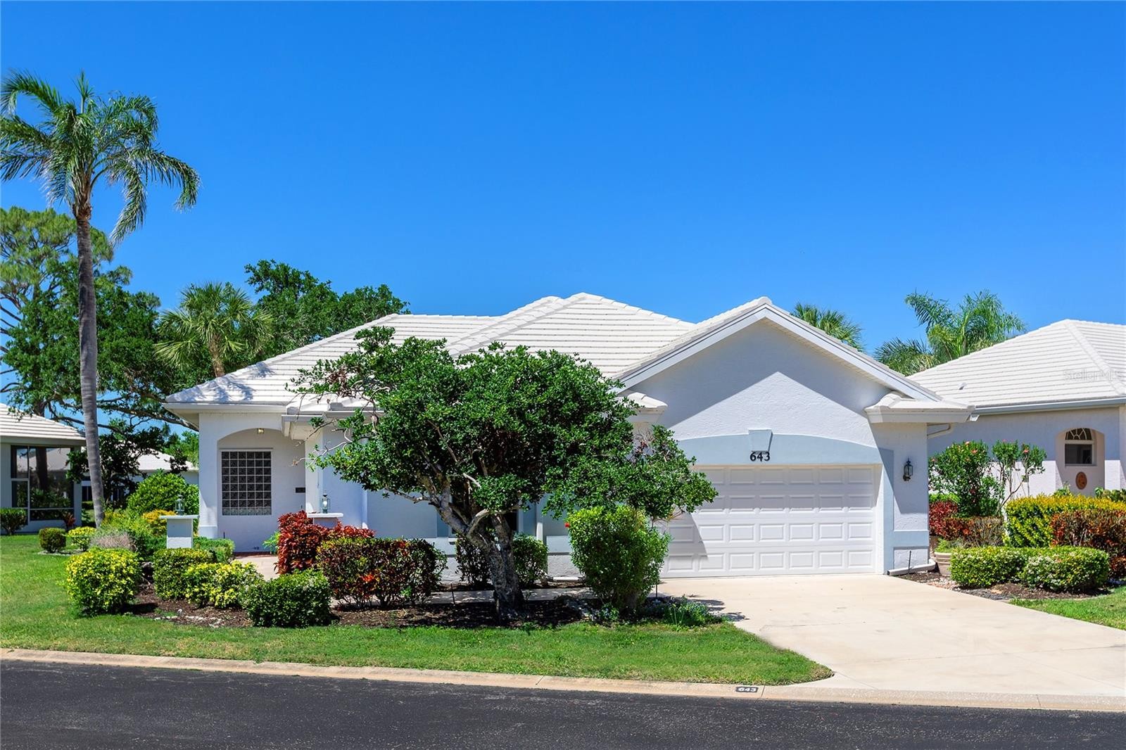 643 CROSSFIELD CIR #13