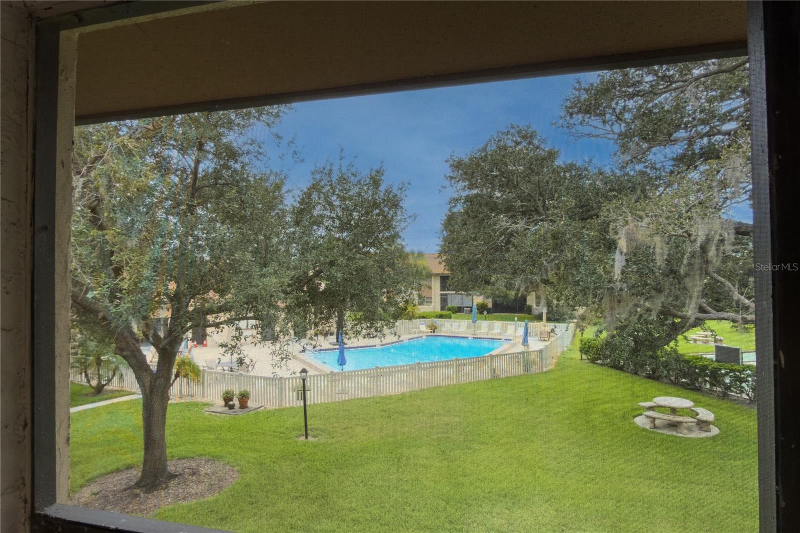 2448 CLUBHOUSE DR #202
