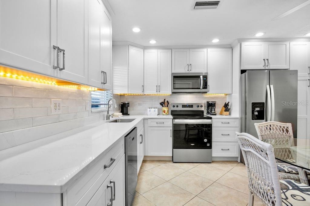 5830 MIDNIGHT PASS RD #107