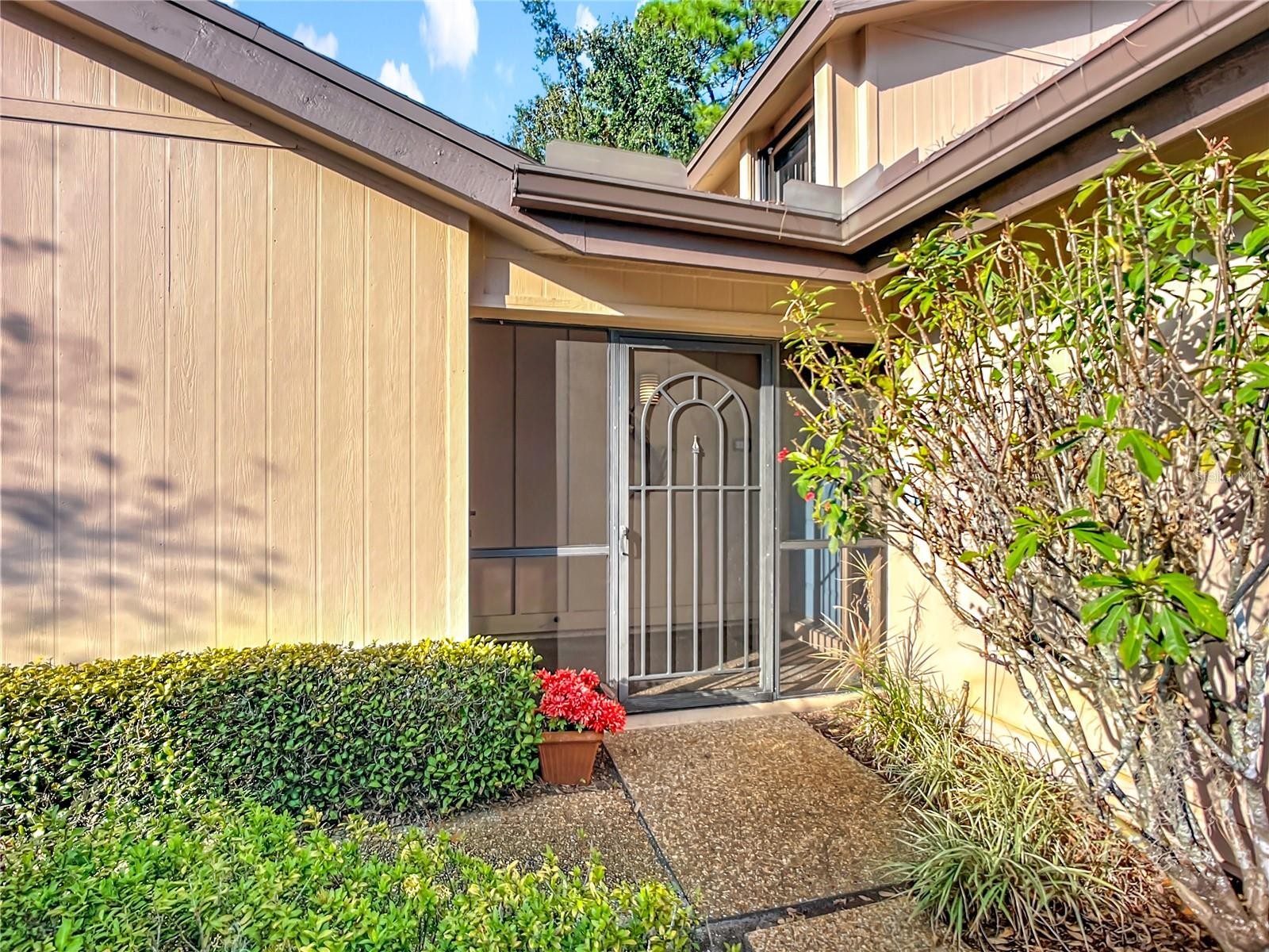 4683 OAK HOLLOW DR #3