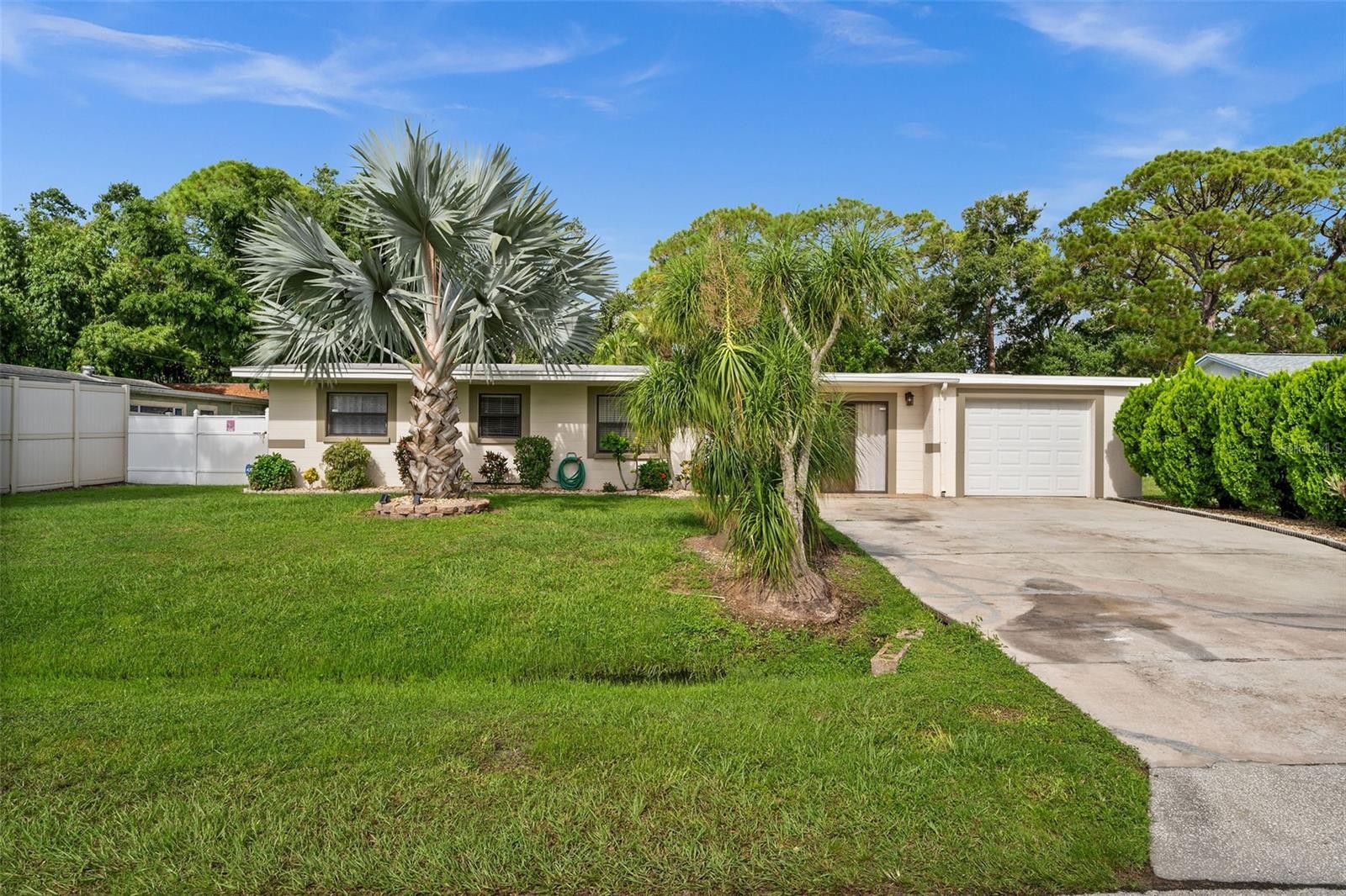 2936 E Mark Dr Sarasota Florida 34232