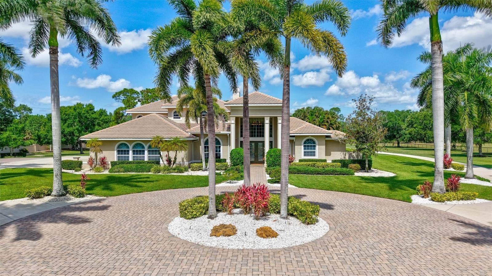 1045 FOX CREEK DR
