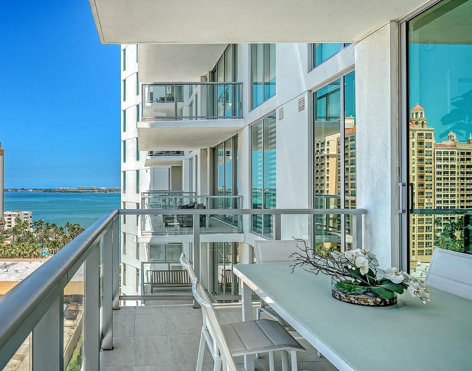 301 QUAY COMMONS #1007