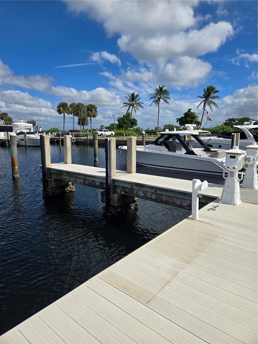 2600 HARBOURSIDE DR #N-09