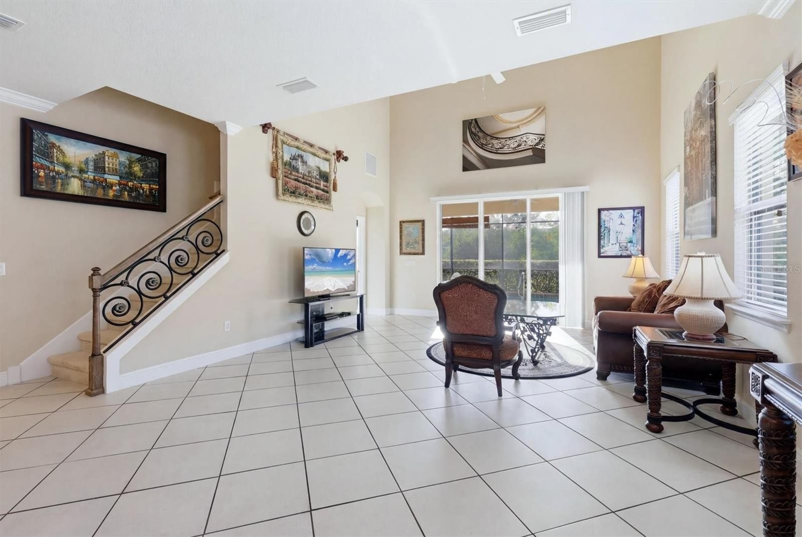 843 MOLLY CIR