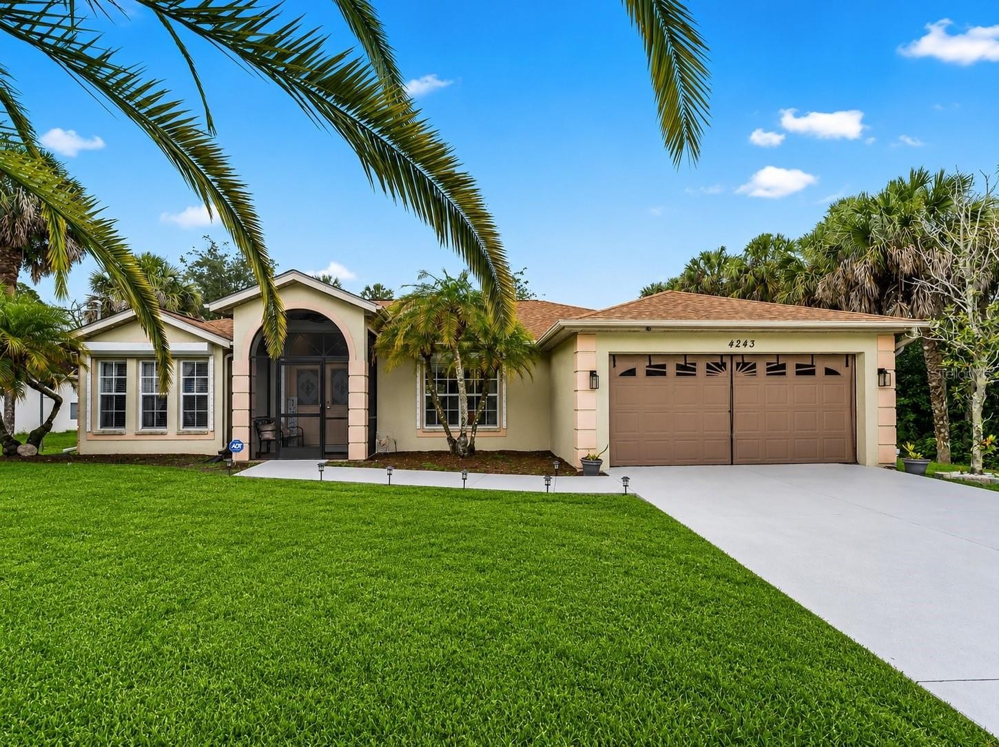 4243 FONSICA AVE