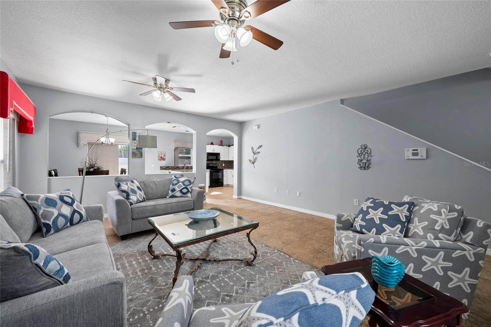 7020 49TH PL E