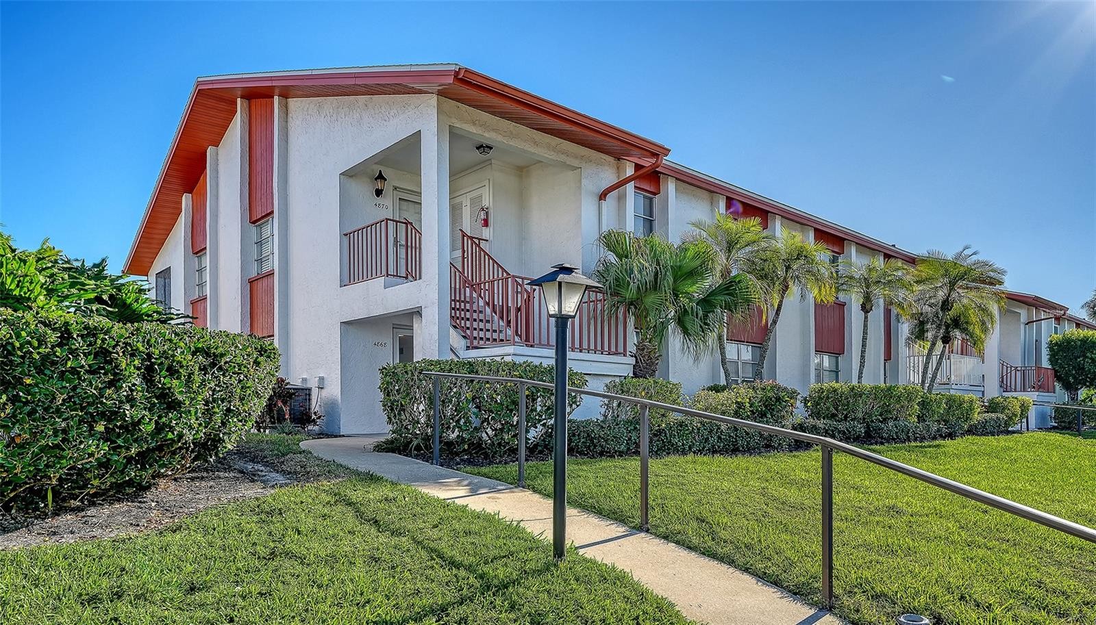 4868 INDEPENDENCE DR