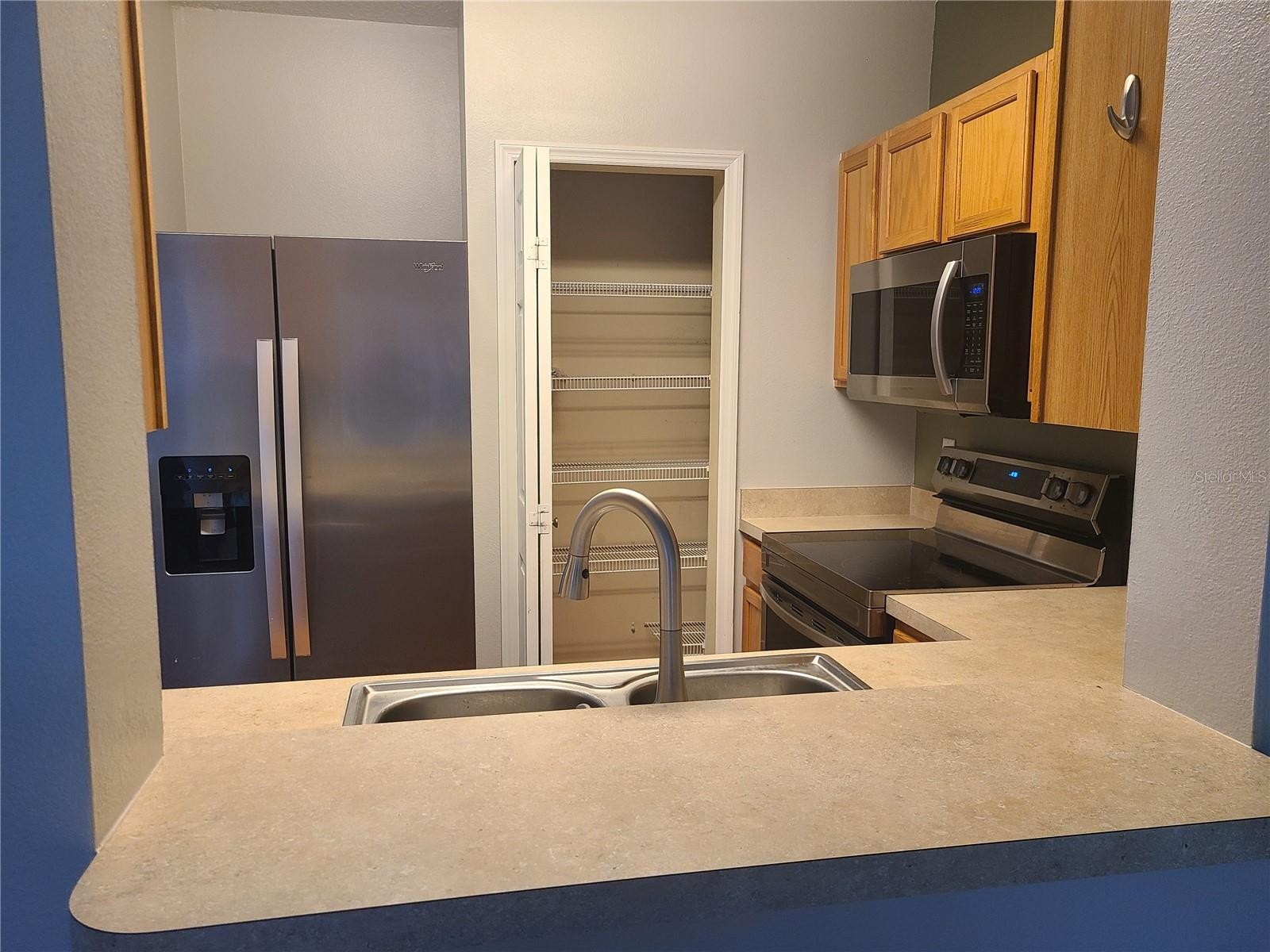 14956 AMBERJACK TER #103