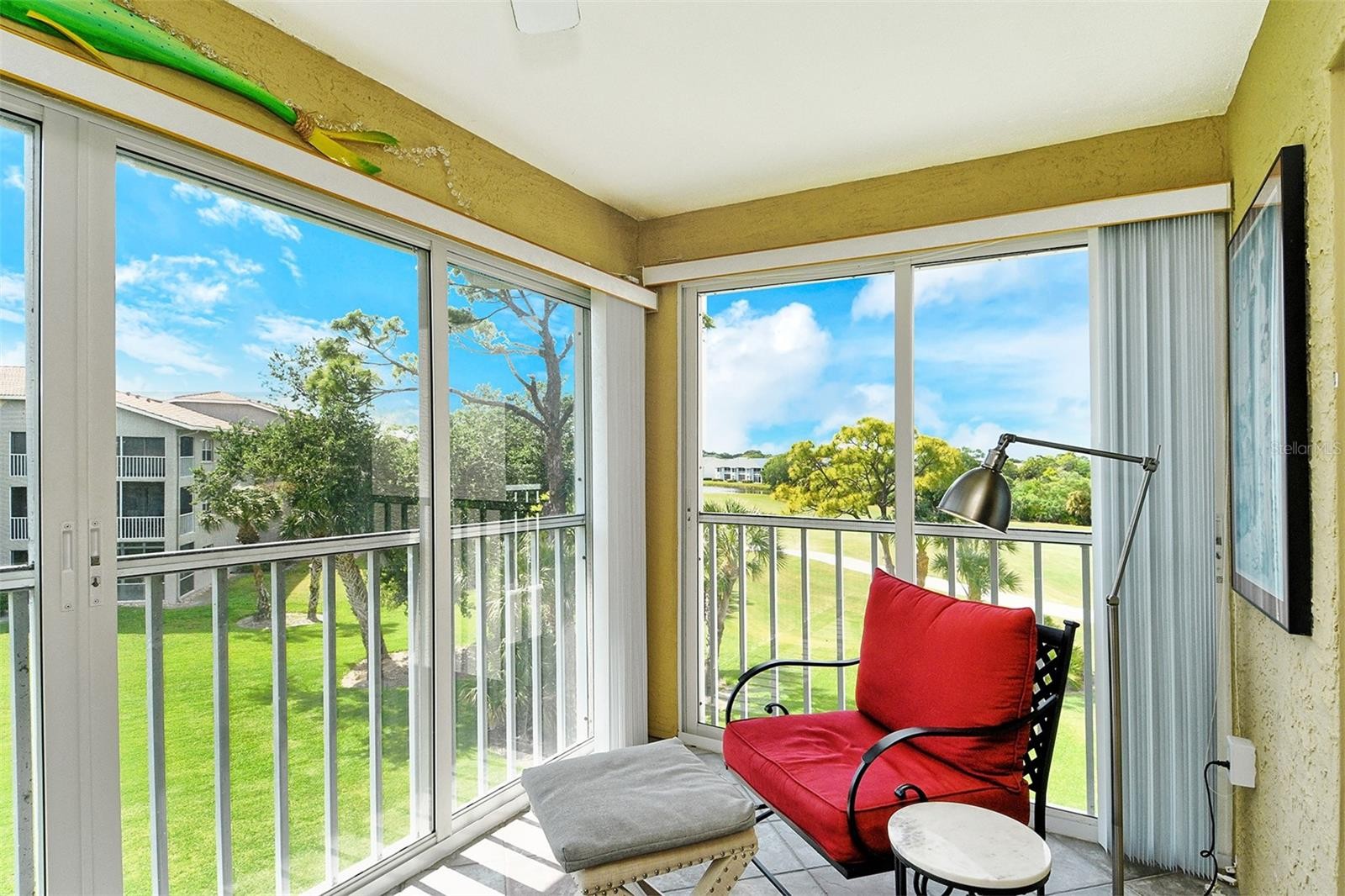 9610 CLUB SOUTH CIR #4302